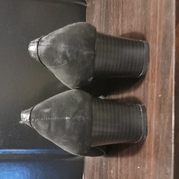 Tender Tootsies - Picture 3 of 4